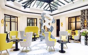 Hotel Burgundy Paris